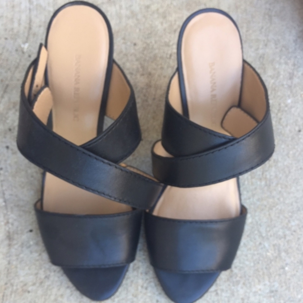 Banana Republic Heels